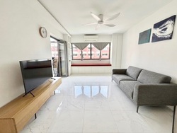 Blk 221 Kovan Green (Hougang), HDB Executive #552453271